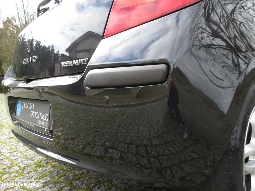 Renault Clio 1.2 16V Dynamique Luxe - 15