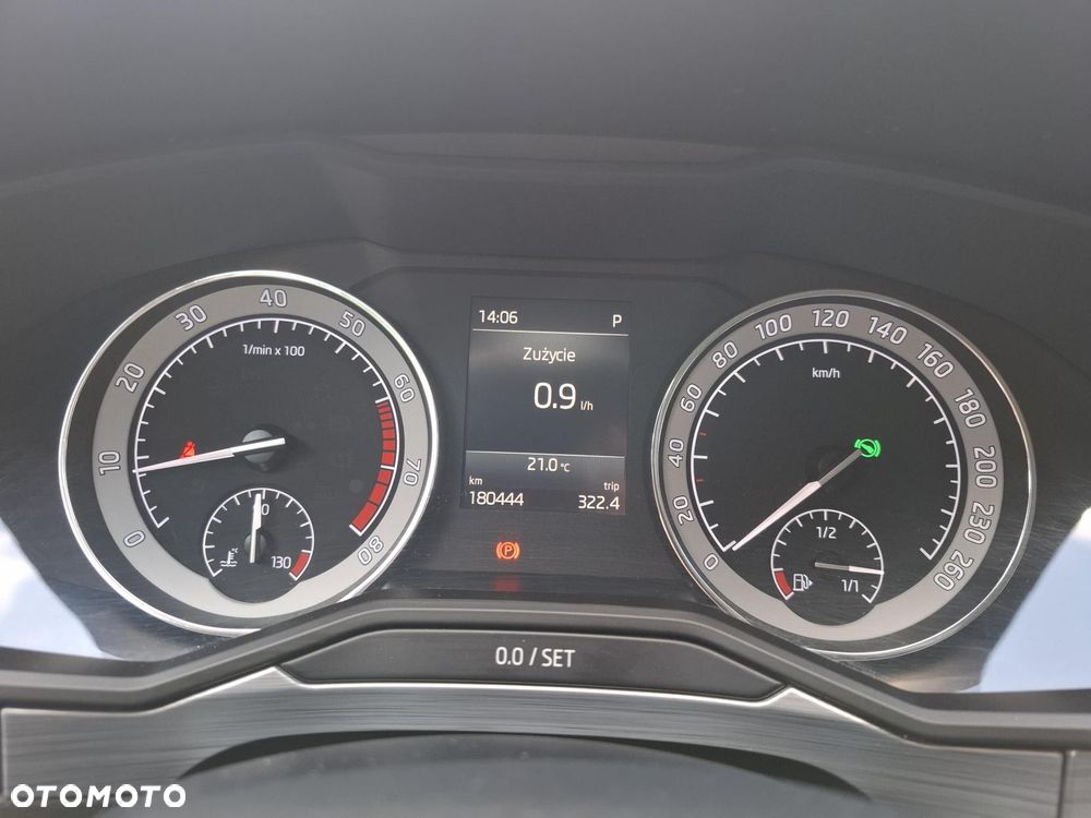 Skoda Superb 2.0 TSI Ambition DSG - 16