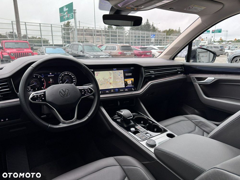 Volkswagen Touareg - 18