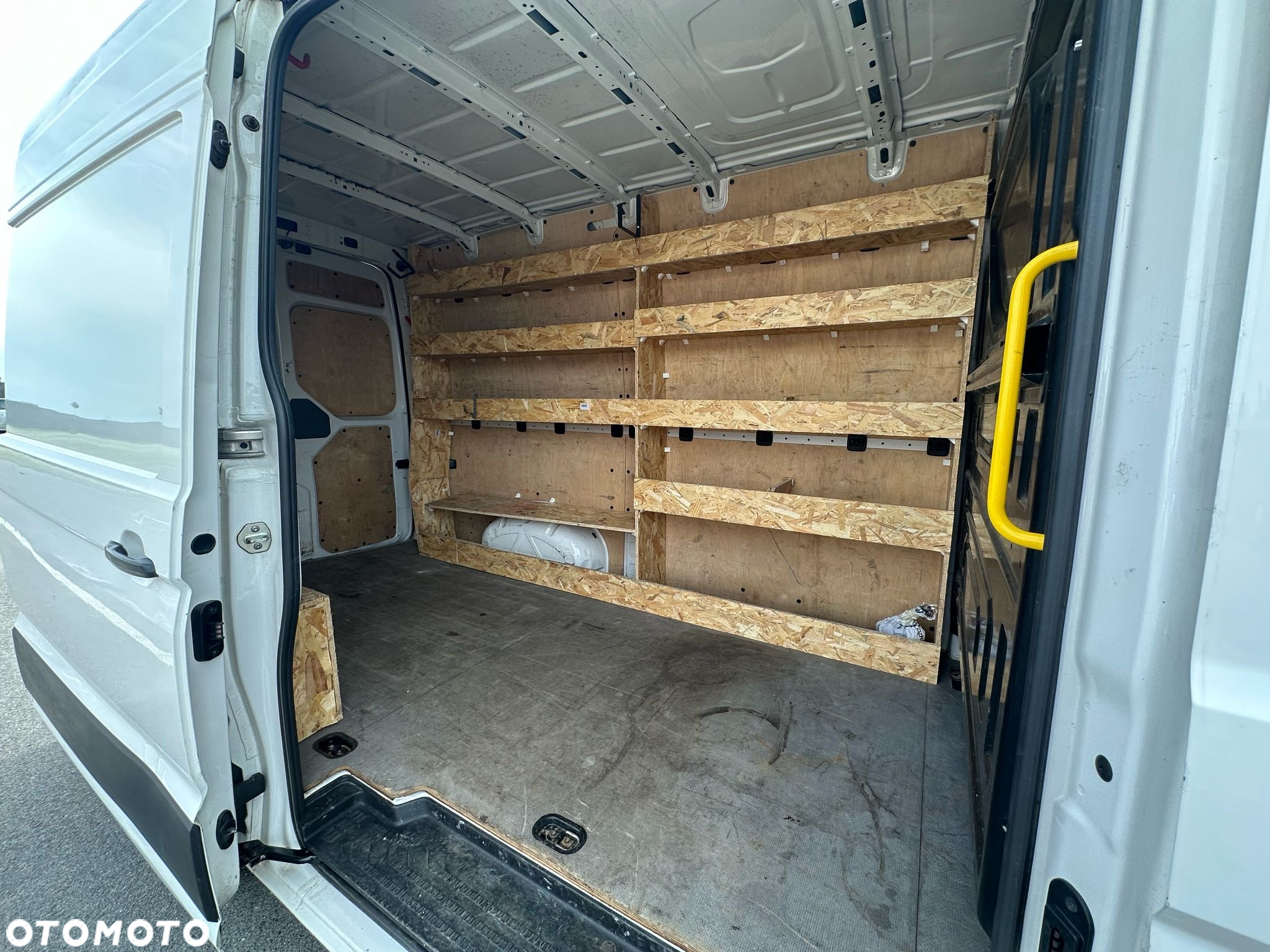 Volkswagen Crafter - 13