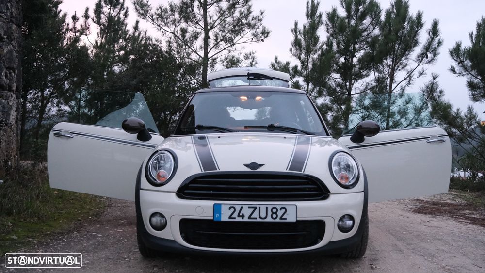 MINI 3 Portas Cooper D - 2
