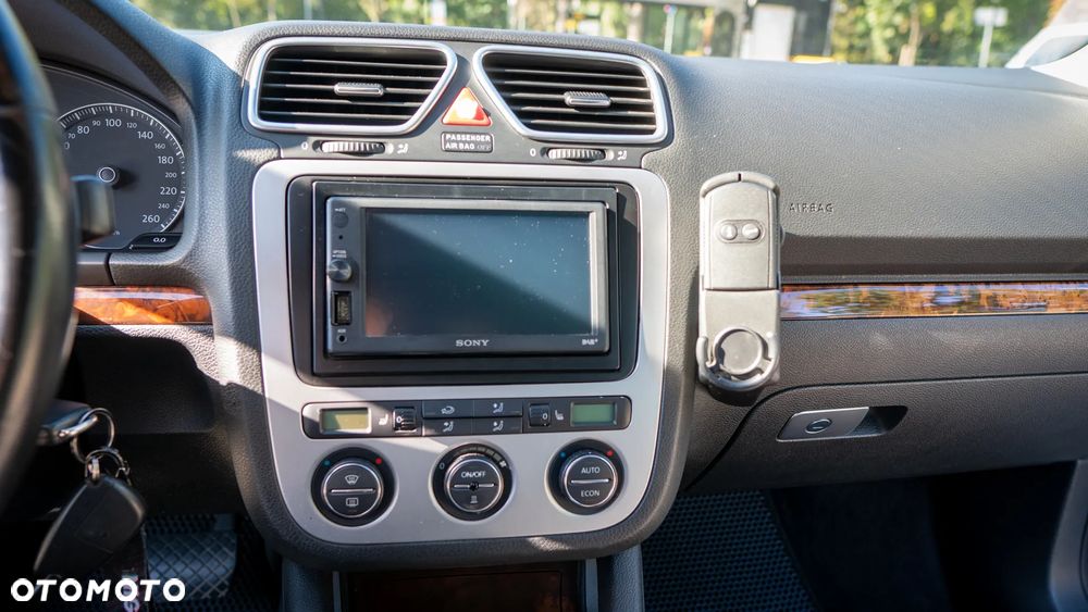 Volkswagen Eos 2.0 TDI DPF DSG - 26