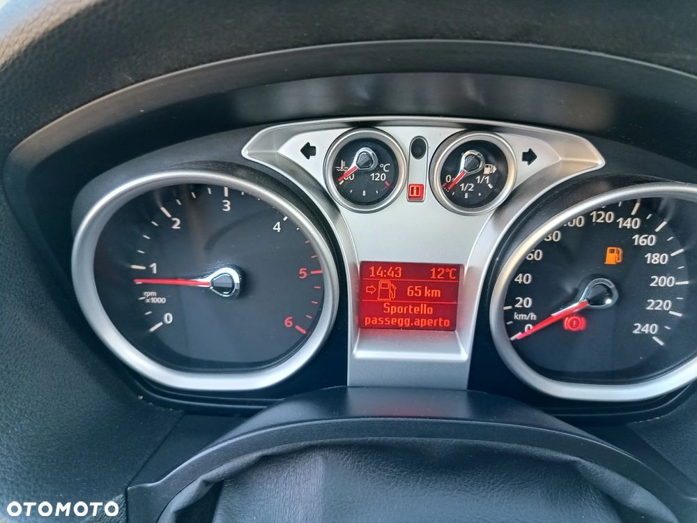 Ford Kuga 2.0 TDCi 4x4 Titanium - 8