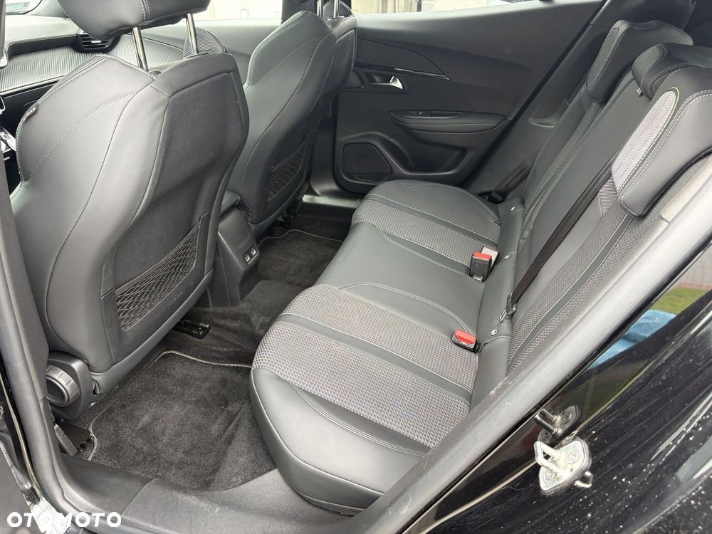 Peugeot 2008 - 9
