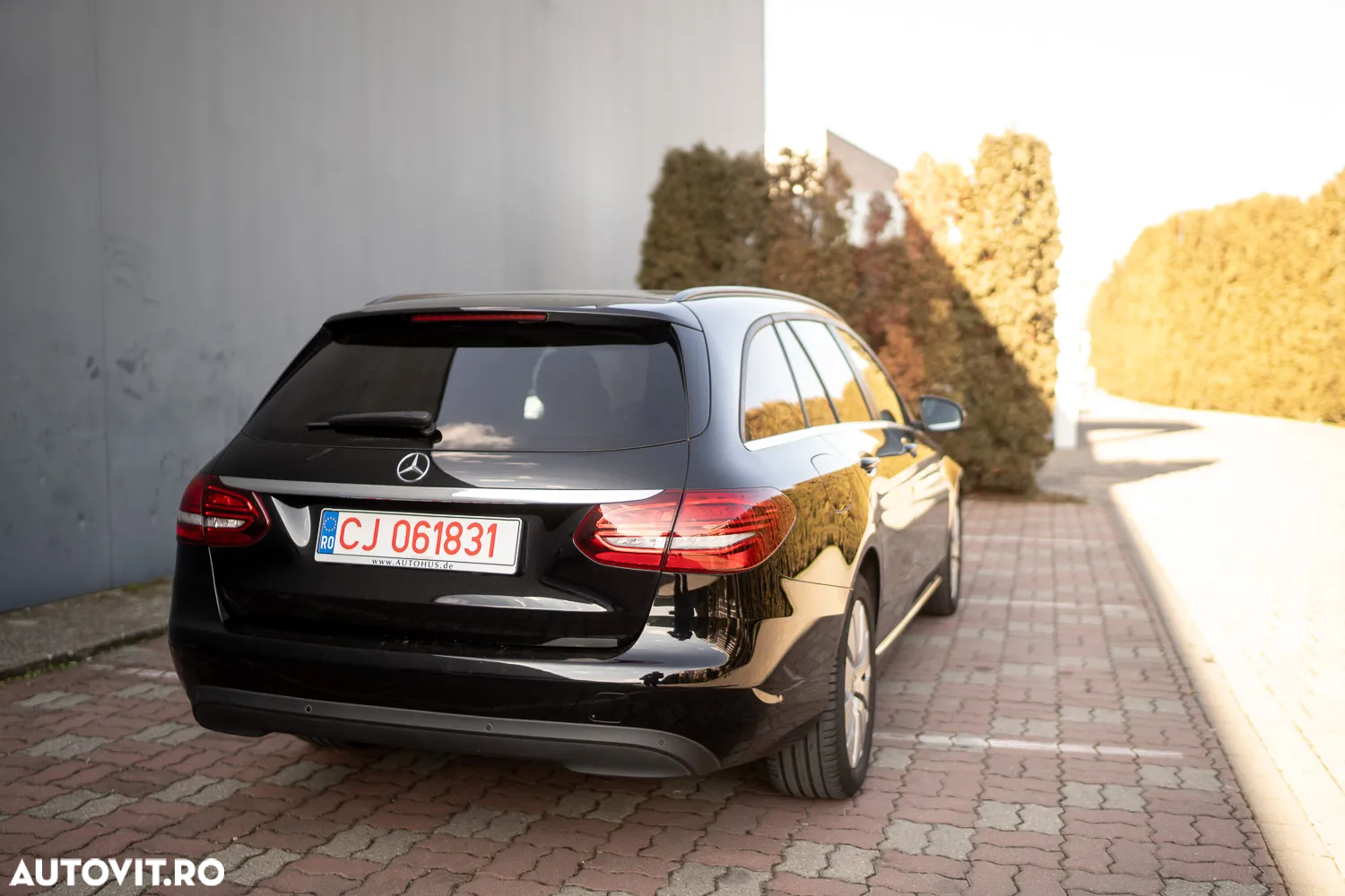 Mercedes-Benz C 220 d T 9G-TRONIC Avantgarde - 12