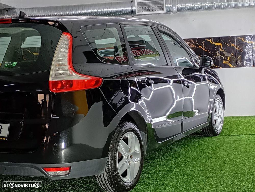 Renault Grand Scénic 1.5 dCi Dynamique S 7L - 28