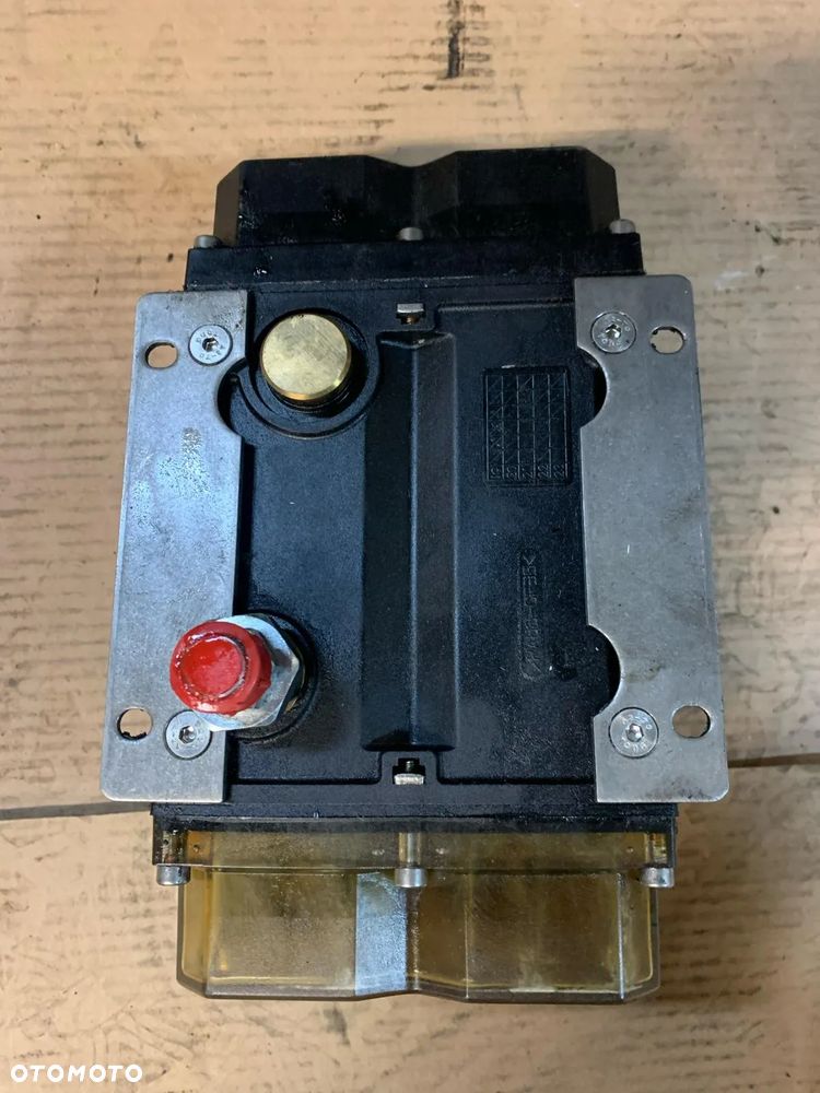 Centralne smarowanie GROENEVELD OILMASTER 24V F131519 - 3