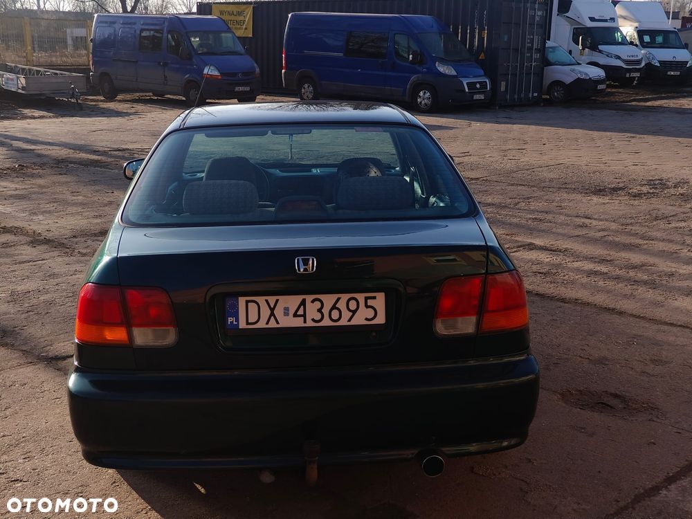 Honda Civic 1.5 LS - 3
