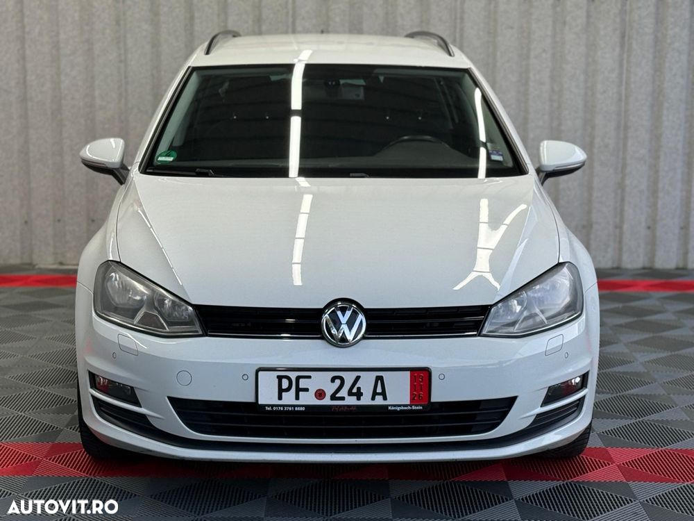 Volkswagen Golf - 2