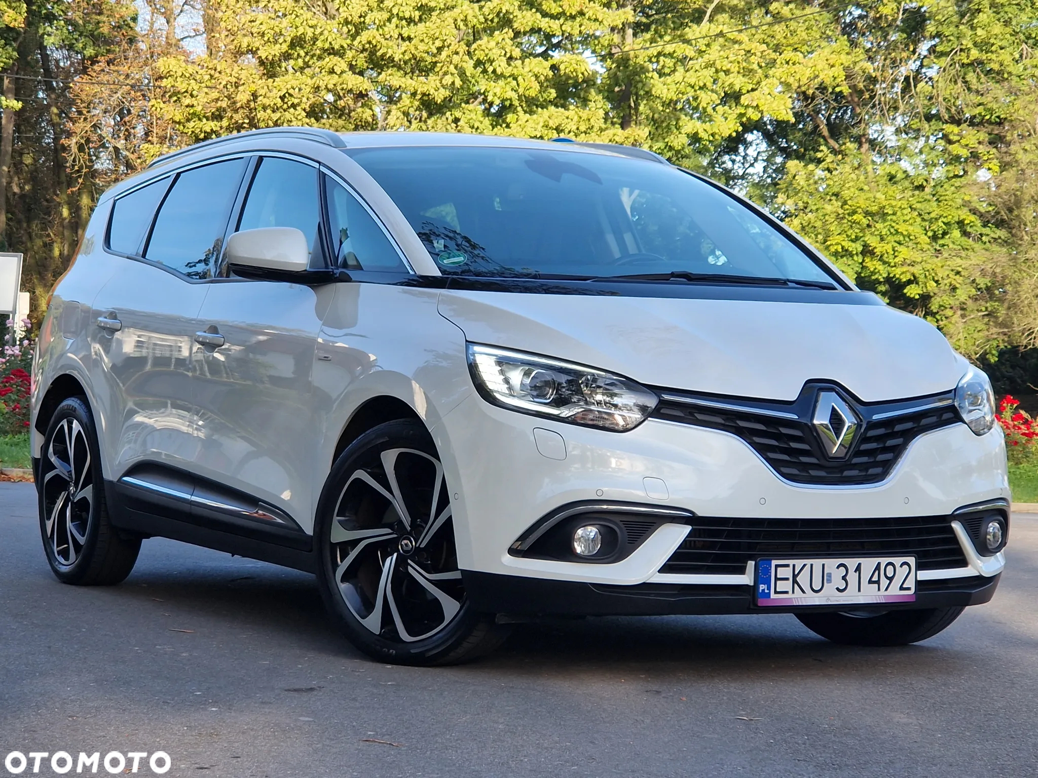 Renault Grand Scenic ENERGY TCe 130 BOSE EDITION - 7
