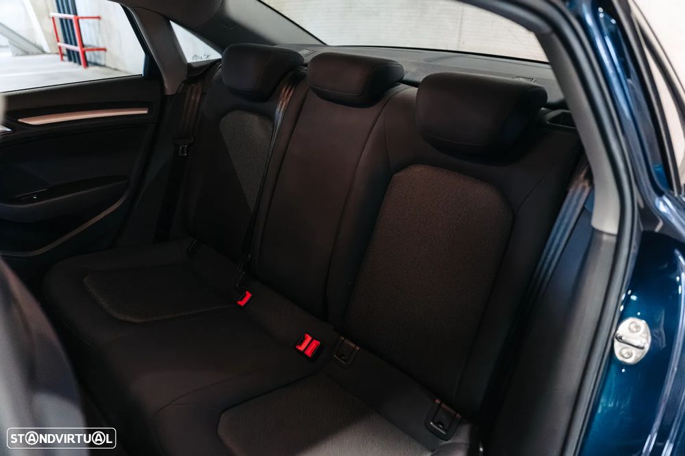 Audi A3 Limousine 30 TDI Design - 31