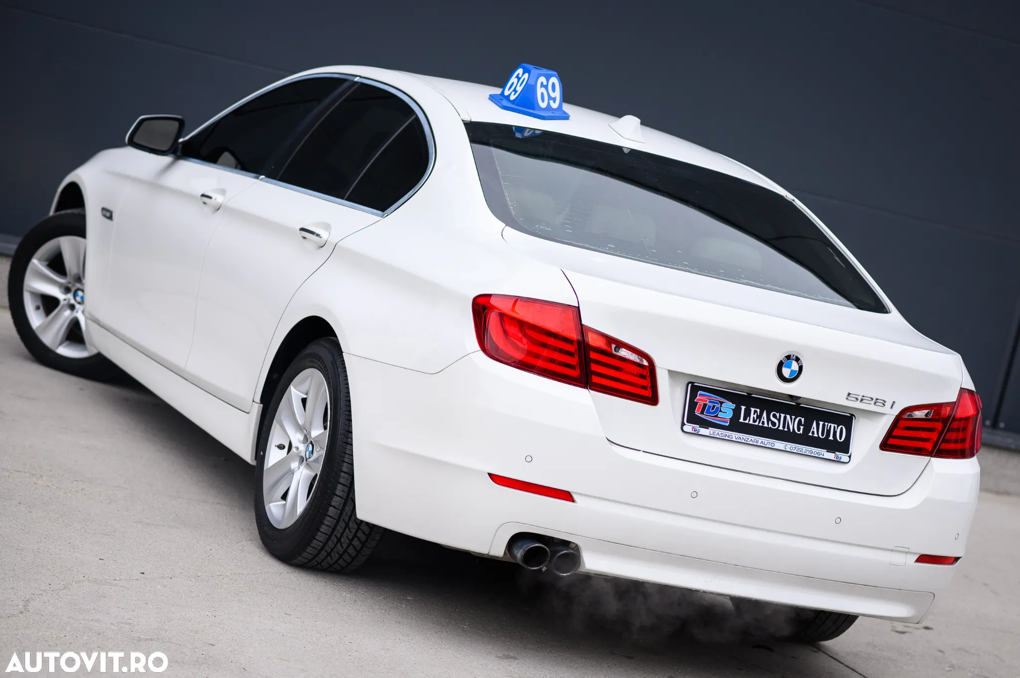 BMW Seria 5 528i Aut. - 3