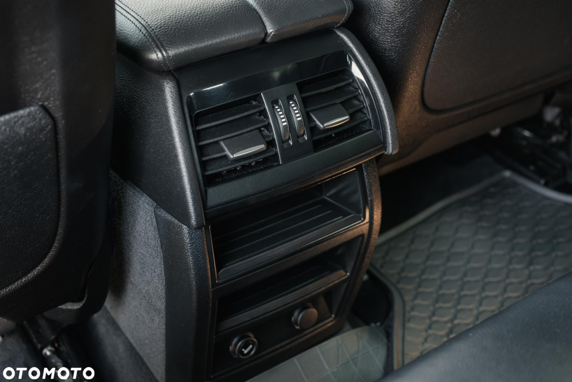 BMW X6 - 36