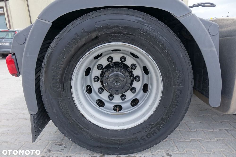 MAN TGX 18.470 4x2 BLS / XLX / STANDARD / EURO 6 / AUTOMAT / RETARDER / KLIMATYZACJA POSTOJOWA / LODÓWKA / 2 ZBIORNIKI - 19