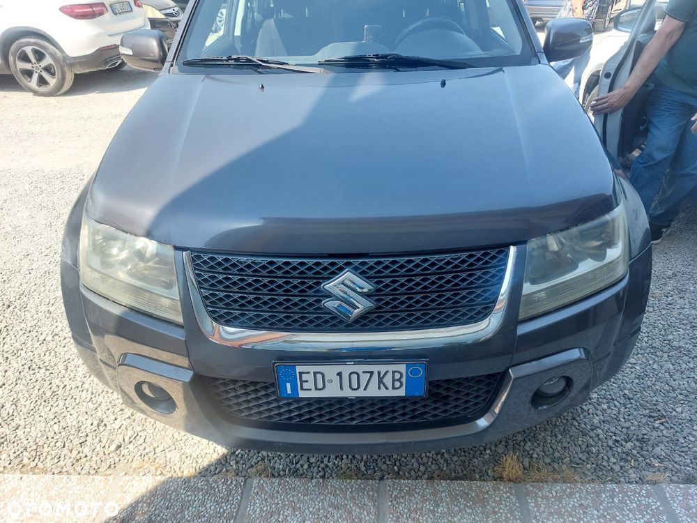 Suzuki Grand Vitara 2.0 Comfort - 1
