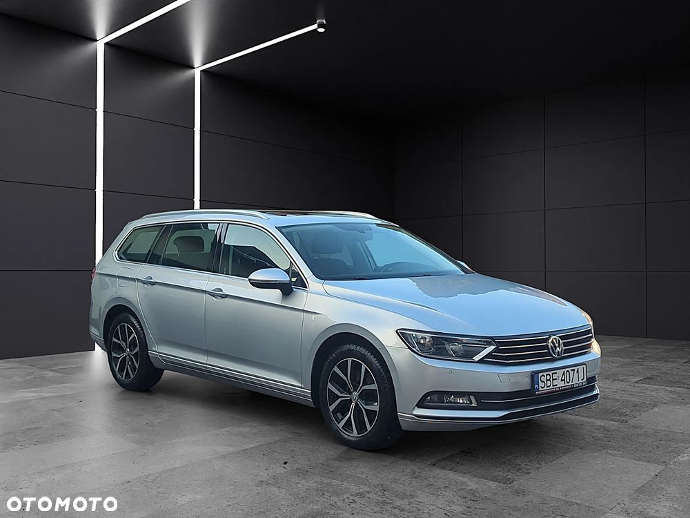 Volkswagen Passat - 12