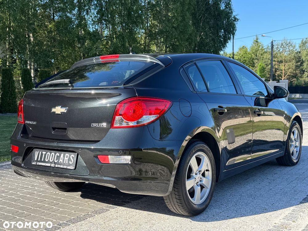 Chevrolet Cruze 1.8 LT+ - 19