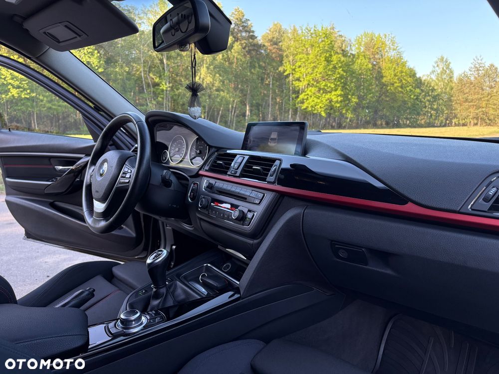 BMW Seria 3 320d Blue Performance Sport Line - 24
