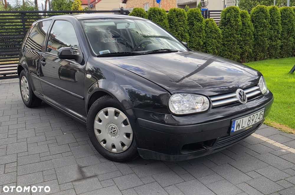 Volkswagen Golf 1.6 Basis - 1