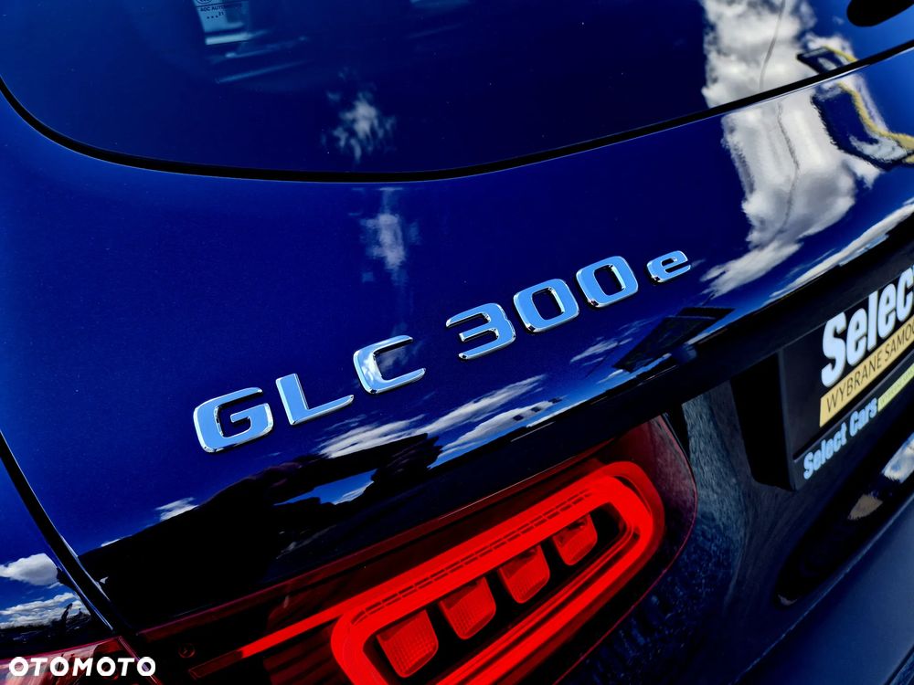 Mercedes-Benz GLC - 36