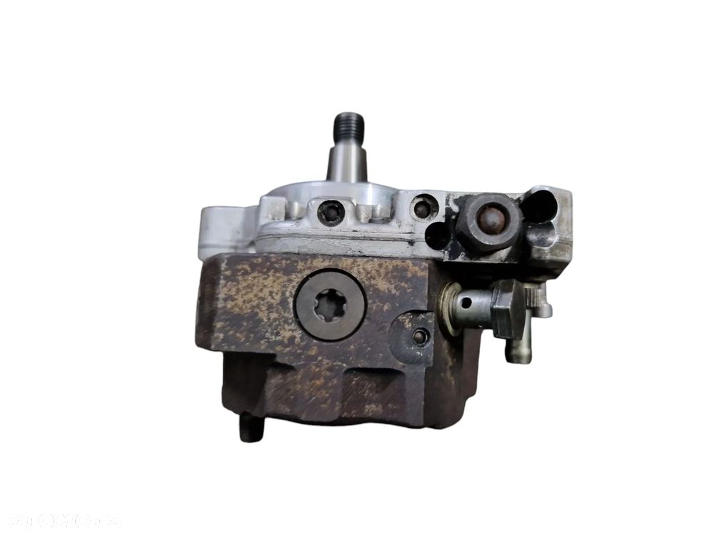 BMW e90 e60 e65 e53 e83 2.5d 3.0d POMPA WTRYSKOWA 7798333 0445010146 - 4