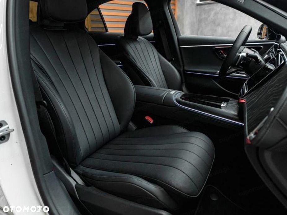 Mercedes-Benz Klasa E 220 d mHEV 4-Matic AMG 9G-Tronic - 9