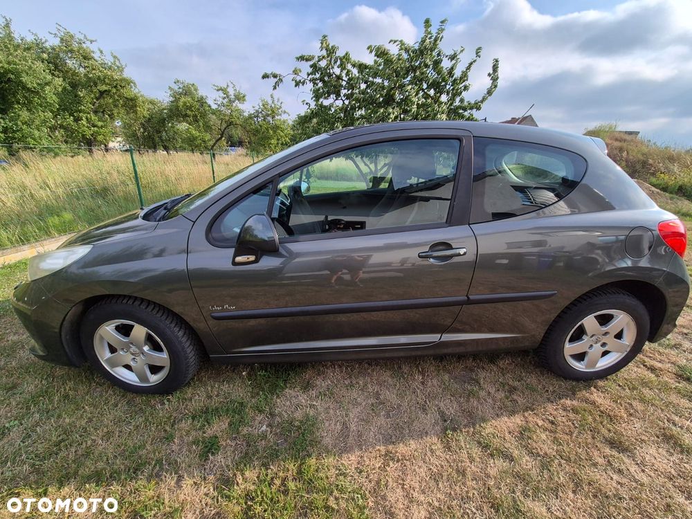 Peugeot 207 1.4 16V Trendy - 2