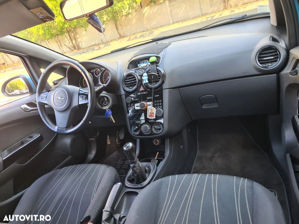 Opel Corsa - 20