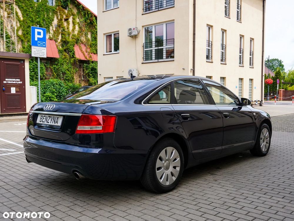 Audi A6 Limousine 2.4 Quattro - 4