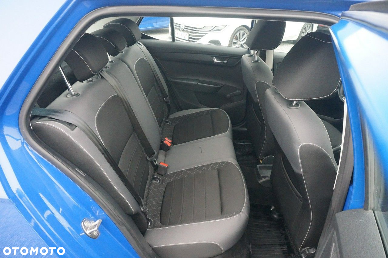 Skoda Fabia 1.0 TSI Ambition - 32