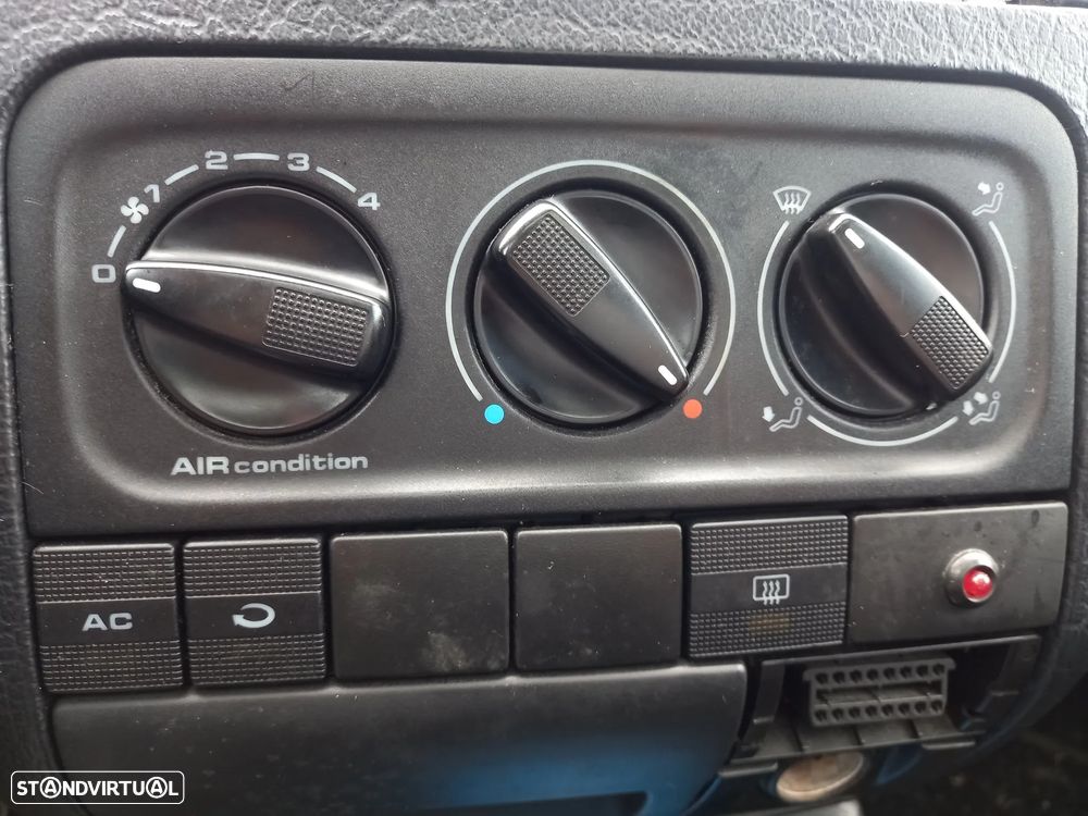 VW Golf 1.6 GT Special - 11