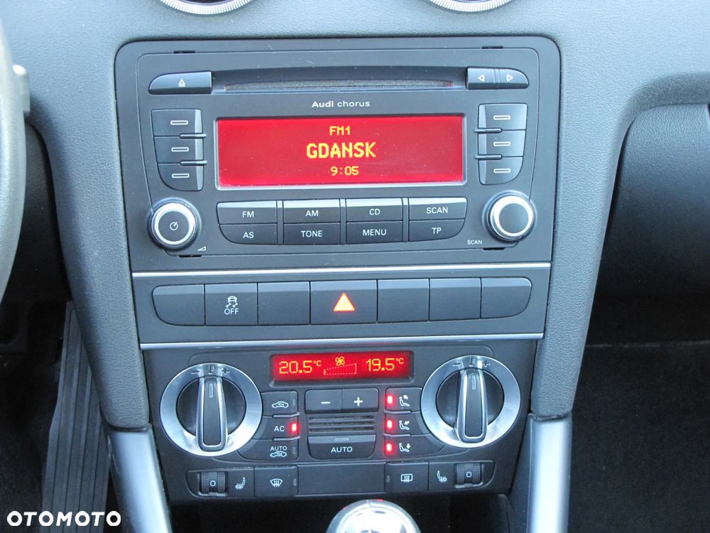 Audi A3 Sportback 1.6 Ambiente - 23