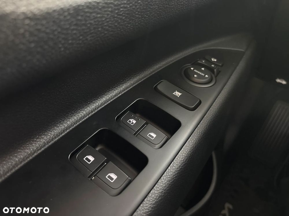 Kia Stonic 1.0 T-GDI L Business Line DCT - 22