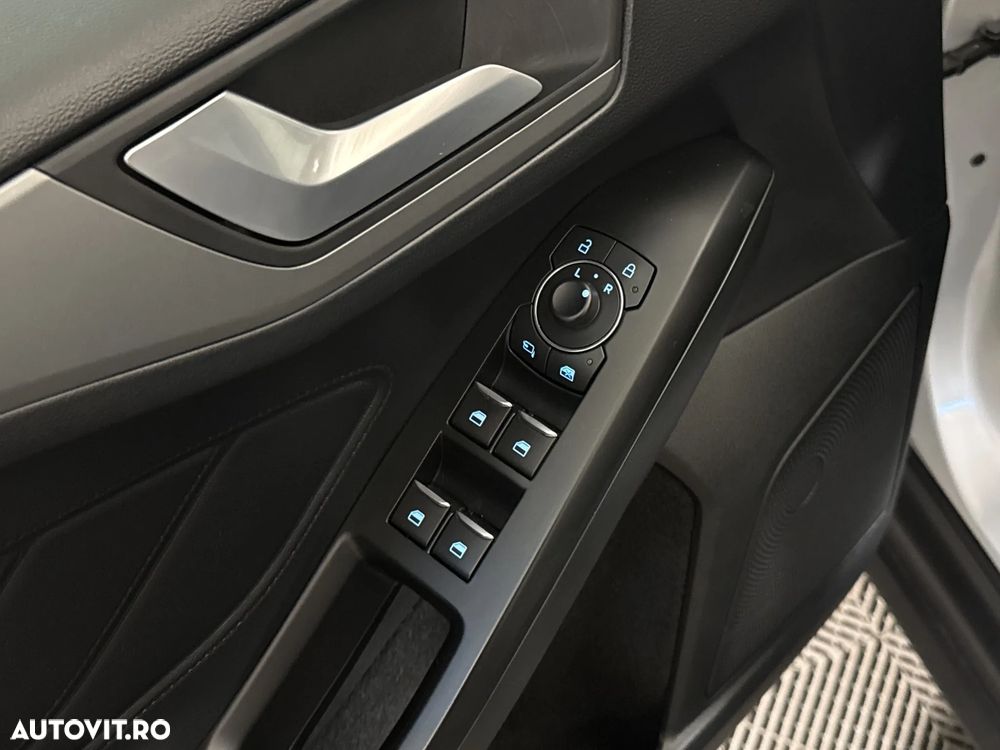 Ford Focus - 15