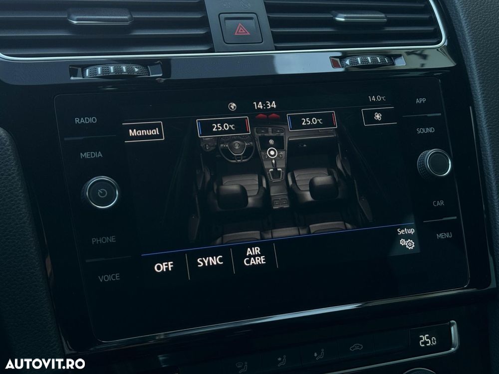Volkswagen Golf - 17