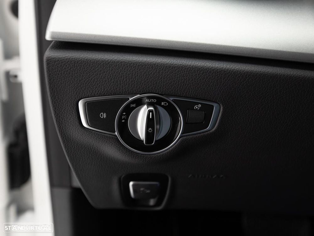 Mercedes-Benz E 300 de 9G-TRONIC - 18
