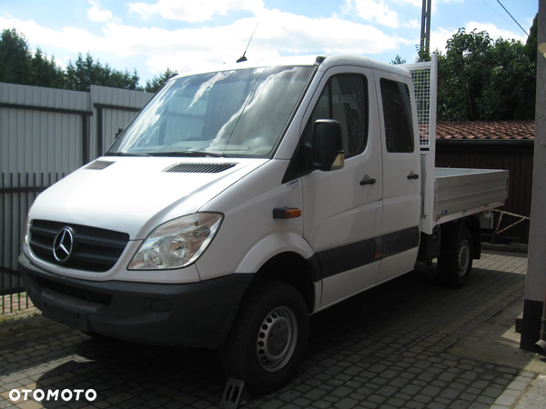 Mercedes-Benz 319 CDI.  4 X 4. DOKA - BRYGADÓWKA. KLIMA