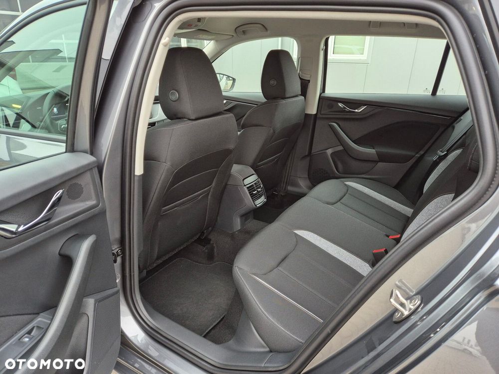 Skoda Scala 1.0 TSI Edition 130 DSG - 10