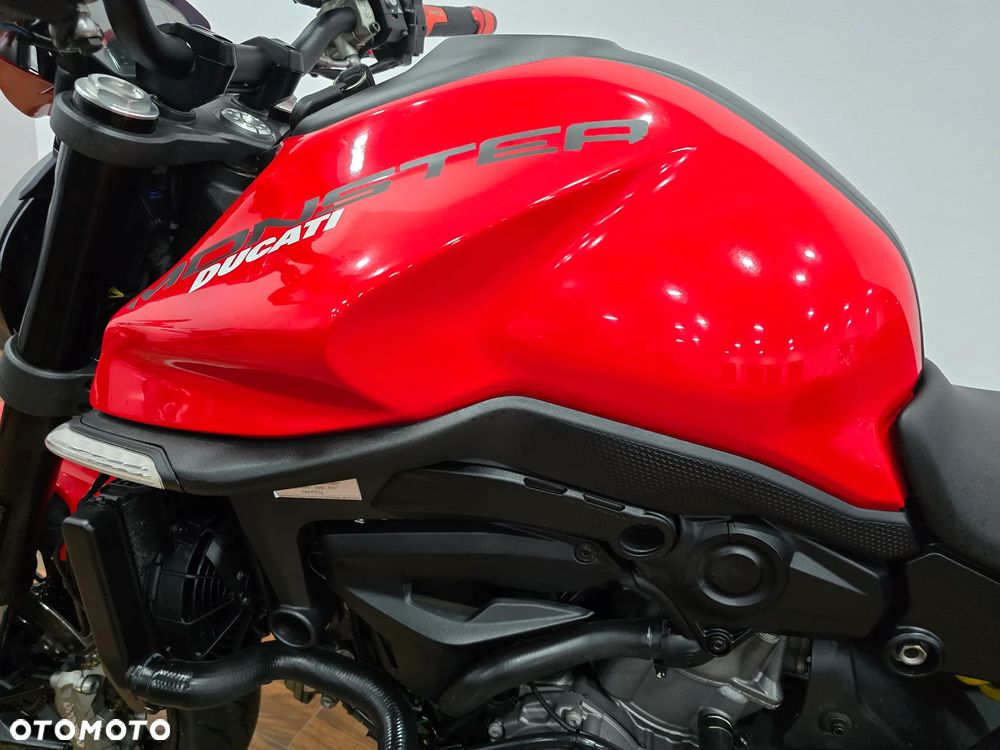 Ducati Monster - 23