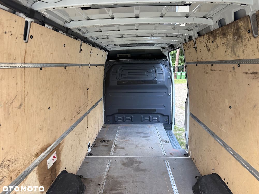 Mercedes-Benz Sprinter - 7
