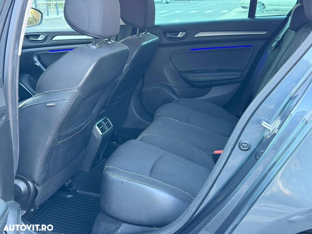 Renault Megane Grandtour TCe 140 GPF INTENS - 31