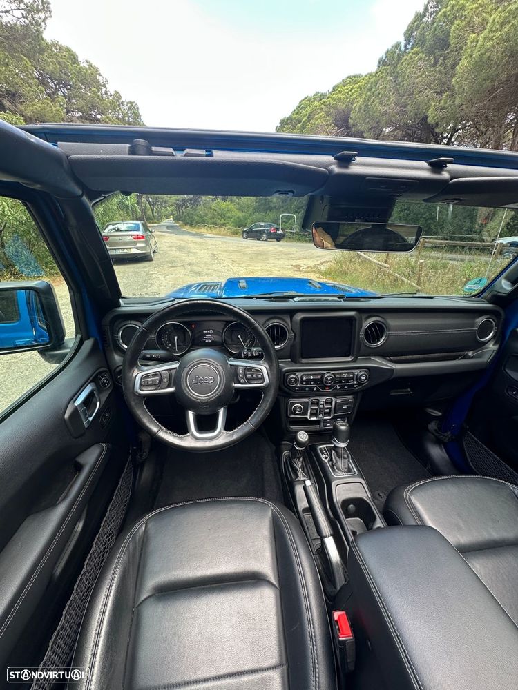Jeep Wrangler - 26