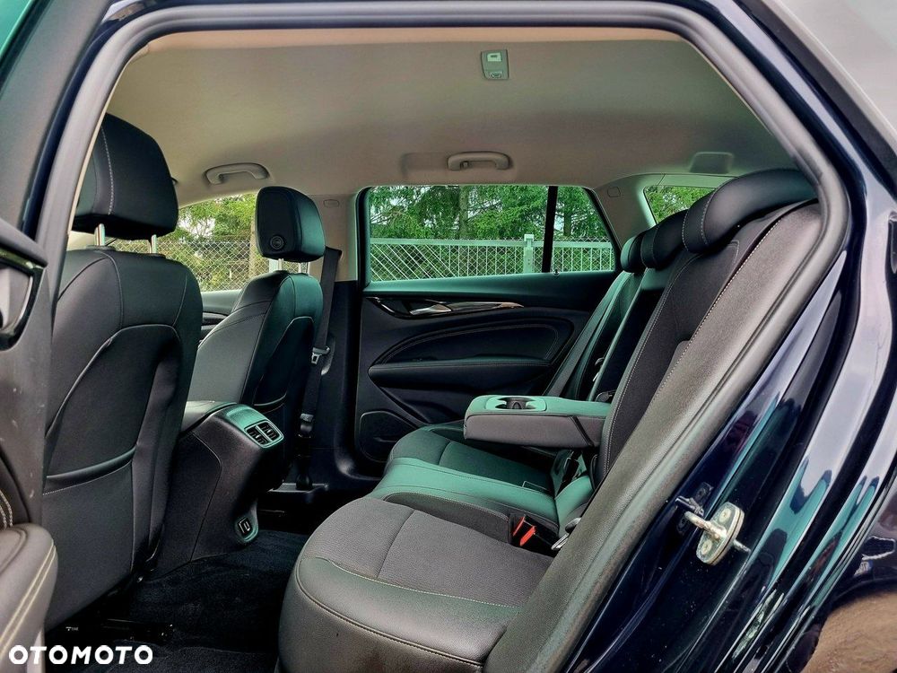 Opel Insignia 1.5 T Enjoy S&S - 10