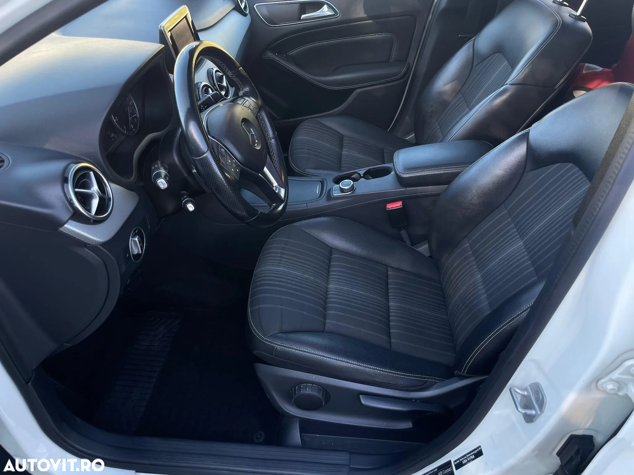 Mercedes-Benz B - 8