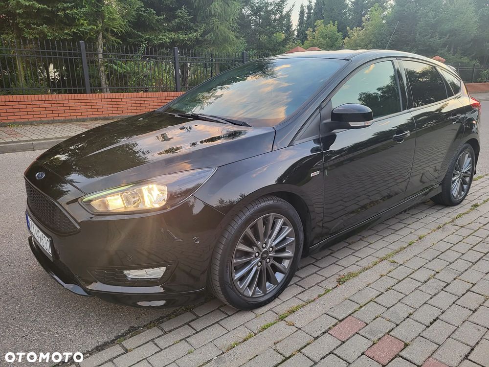 Ford Focus 1.5 EcoBoost Black Edition ASS - 3