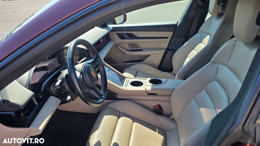 Porsche Taycan - 20