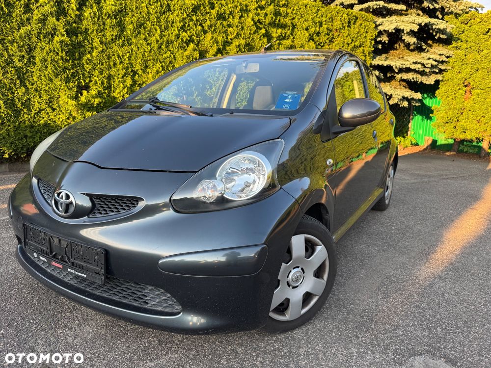 Toyota Yaris 1.0 VVT-i Sol - 24