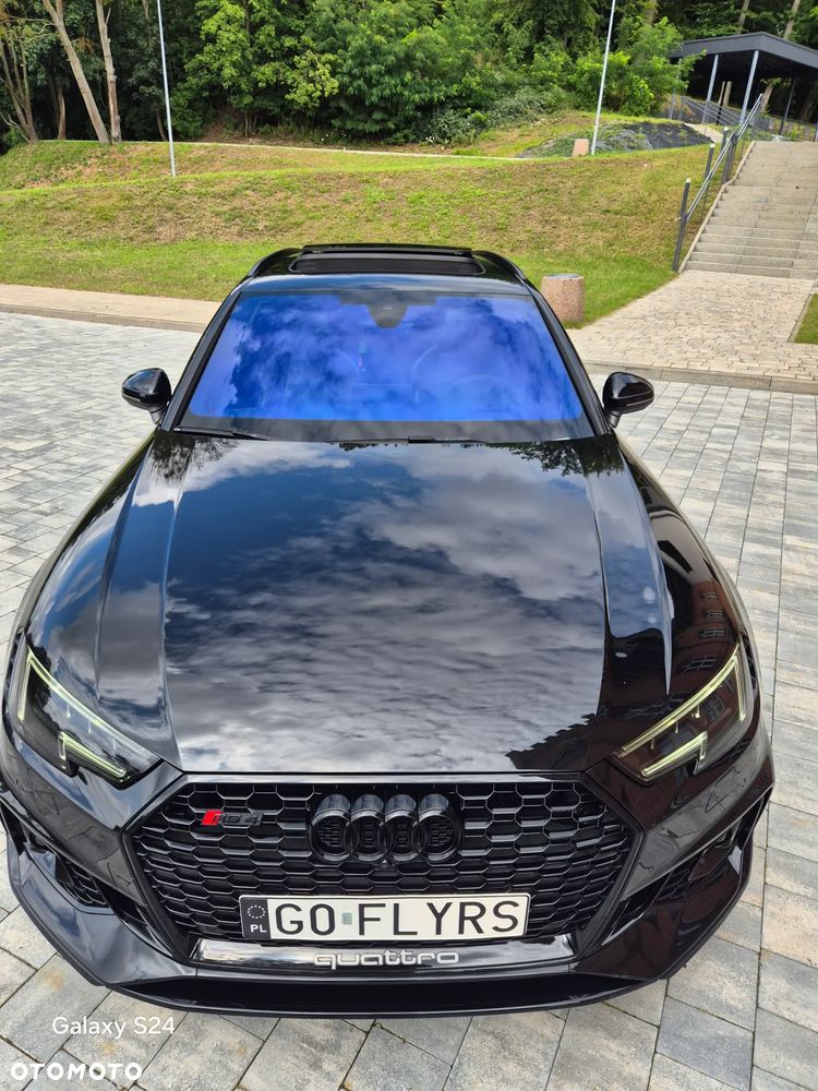 Audi RS4 Avant - 13