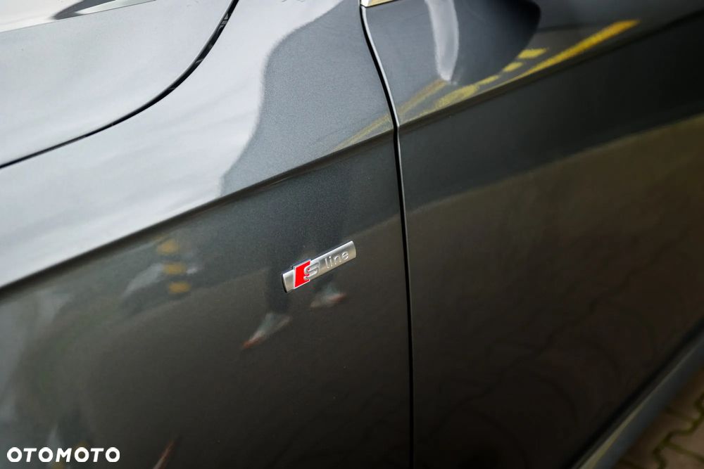 Audi A4 2.0 TDI DPF S line Sportpaket - 5