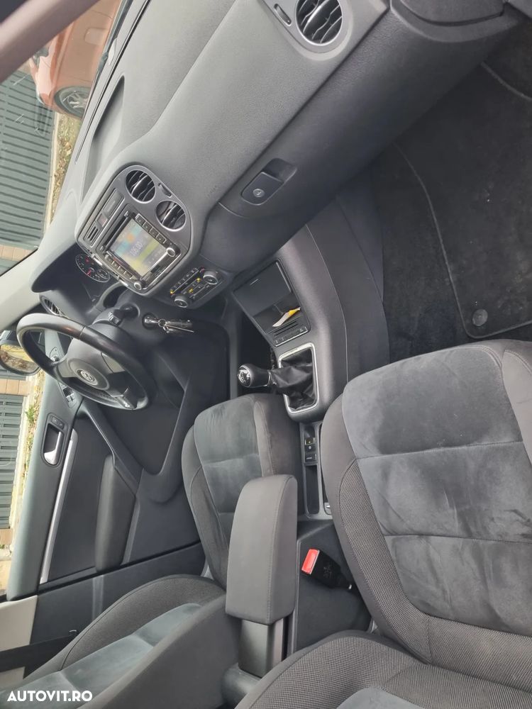 Volkswagen Tiguan 2.0 TDI DPF 4Motion BlueMotion Technology Exclusive - 14